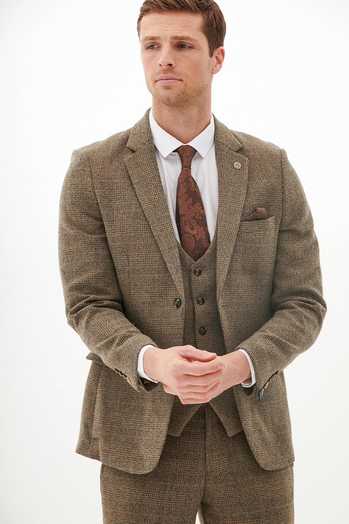 Marc Darcy Kris Suit