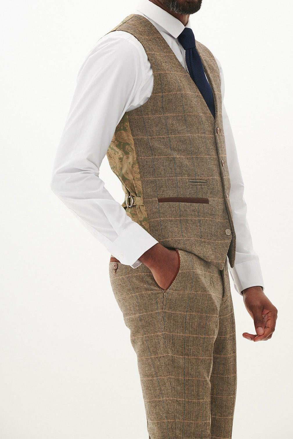 Marc Darcy Ted Single Breasted Waistcoat - Tan
