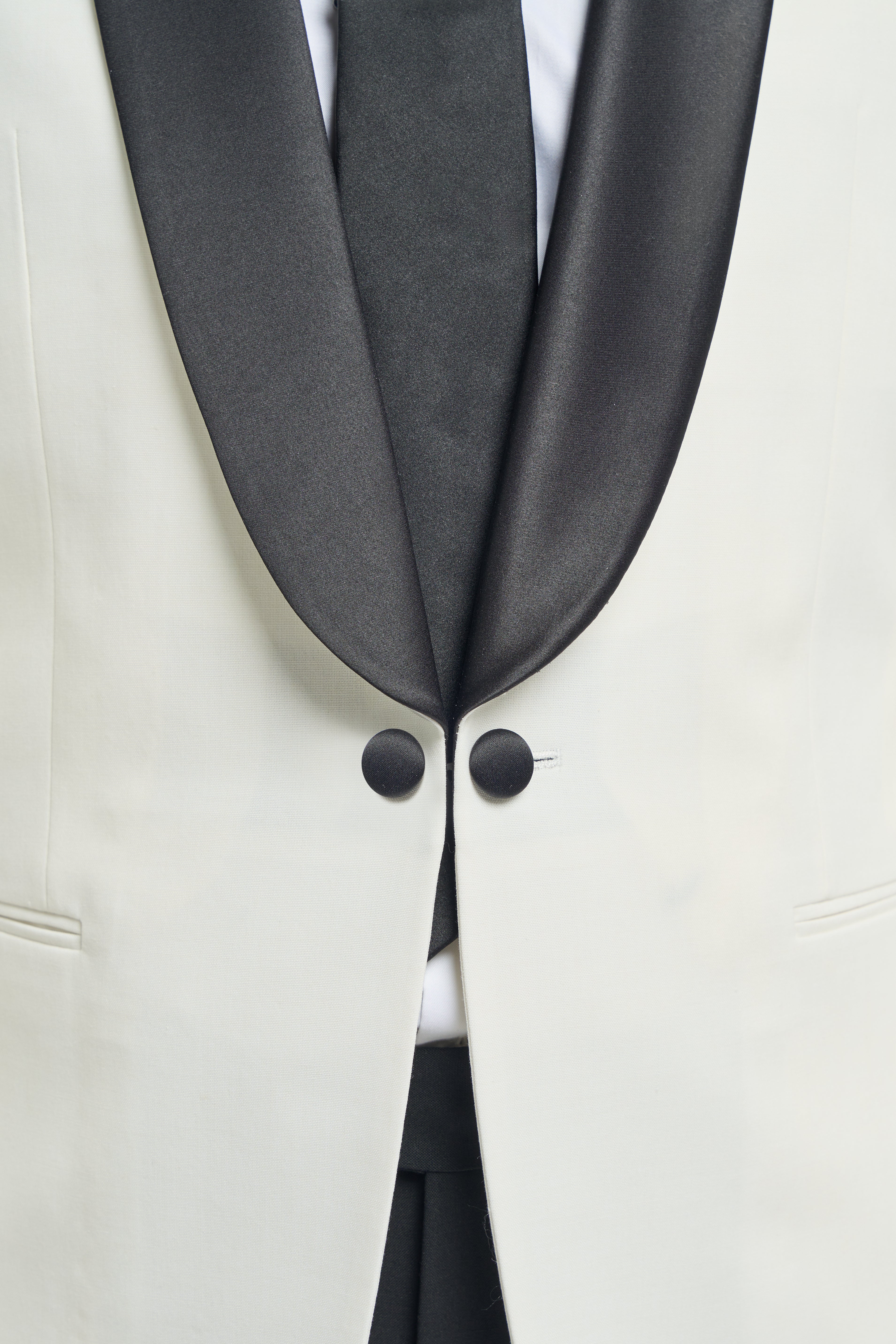 Cavani Aspen Single Breasted Dinner Suit Ecru Blazer with Black Trousers With Satin Tape